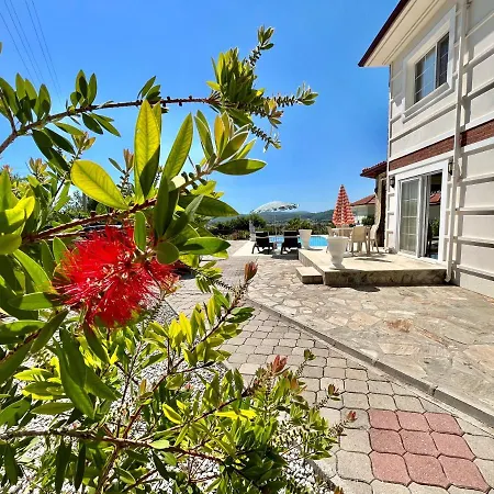 Villa Spacious 4 Bedroom With 100m2 Private Pool And Unlimited Wifi Fethiye