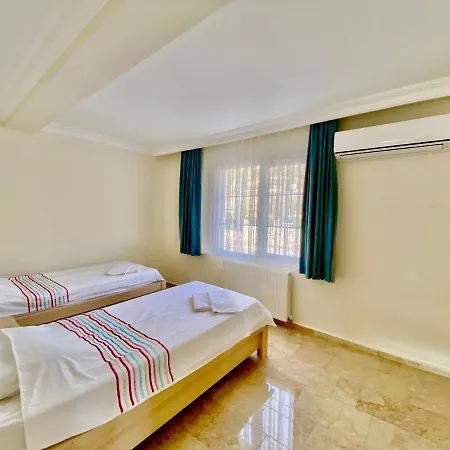 ヴィラ Spacious 4 Bedroom With Private Pool And Unlimited Wifi フェティエ
