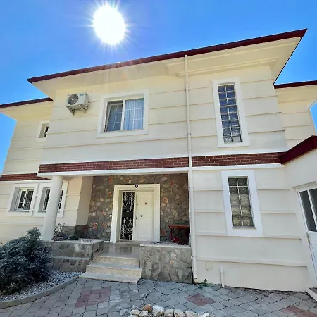 Spacious 4 Bedroom With Private Pool And Unlimited Wifi Βίλα Φετιγιέ