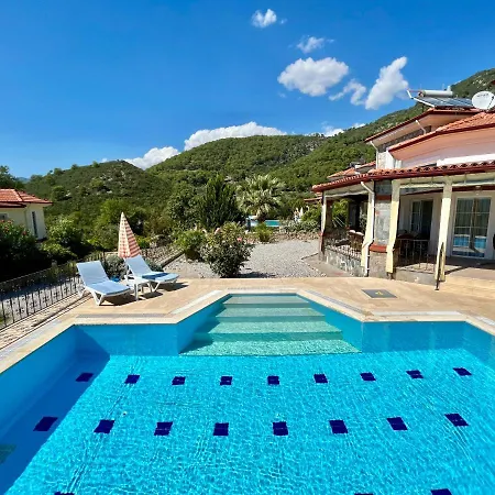 Spacious 4 Bedroom With Private Pool And Unlimited Wifi ヴィラ