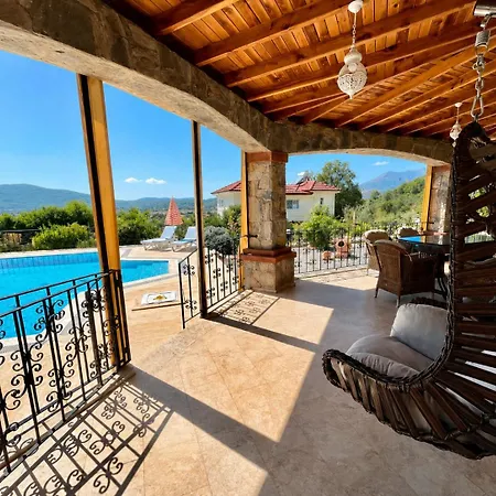 Spacious 4 Bedroom With Private Pool And Unlimited Wifi Φετιγιέ