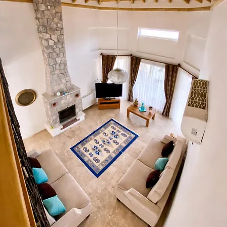 Spacious 4 Bedroom With Private Pool And Unlimited Wifi