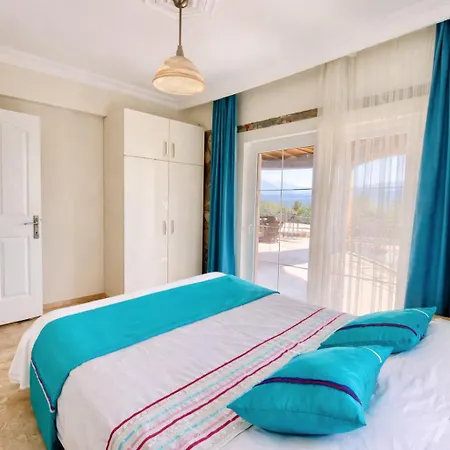 Spacious 4 Bedroom With Private Pool And Unlimited Wifi